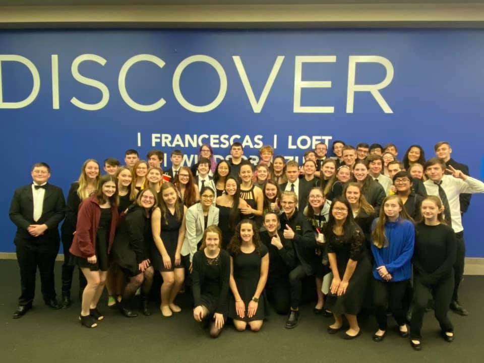FHNBands2's tweet photo. What a great week of music making for the FHN Band Program!  A great performance at the Metro East Concert Band Festival on Monday followed by straight “Exemplary” ratings for our Wind Ensemble at State Festival on Thursday!  #Knightpride @fhnactivities https://t.co/vJgZvjeKxR