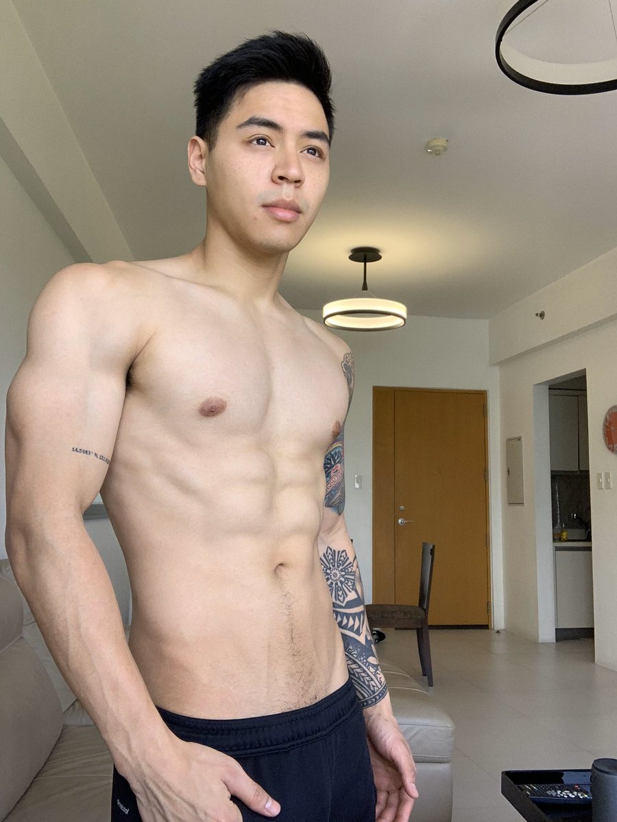 PinoyDaddy6's tweet photo. 🔥MARC DOROTHEO
#MarkDorotheo #gwapongpinoy #pinoytopless #pinoyhunk #pinoybae #pinoybulge #hotpinoy #yummy https://t.co/YO1MvBR2rL