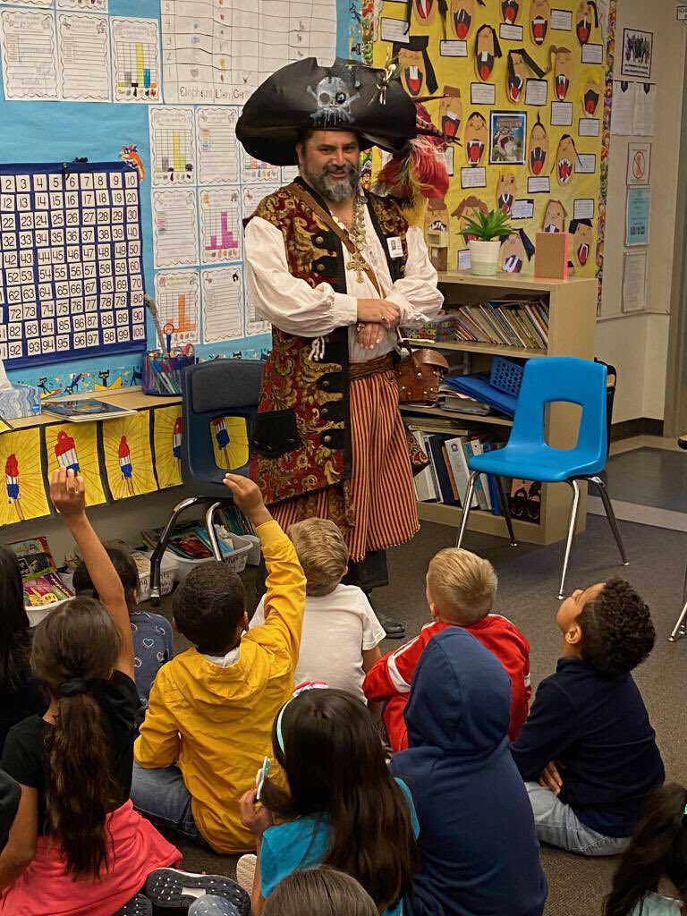 PromenadePanth1's tweet photo. Dr. Seuss was on the loose on Monday! Kids ate green eggs and ham and a real pirate came in to read pirate stories! https://t.co/VWIOEnqKAl