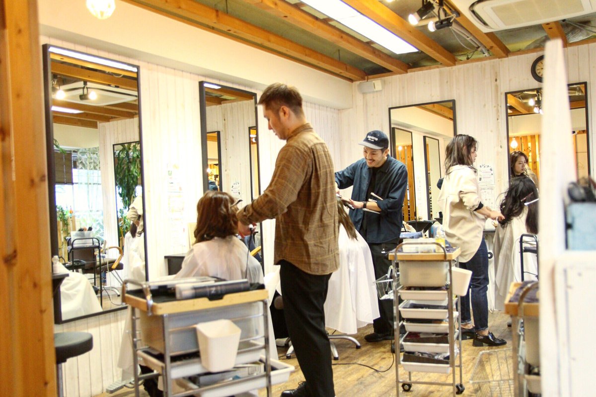 kengo2178's tweet photo. カジュアル着物撮影会は、提携先のサロン #aivee 吉祥寺 にてヘアセットをして頂けます!
着物レンタル、着付け、ヘアセットがモデルさんは自己負担なく参加が出来ますよ!
毎週開催中
モデルさん大募集🙌
#ふだんきもの杏
#aivee
#MODELESCORT https://t.co/5VanBSixFH