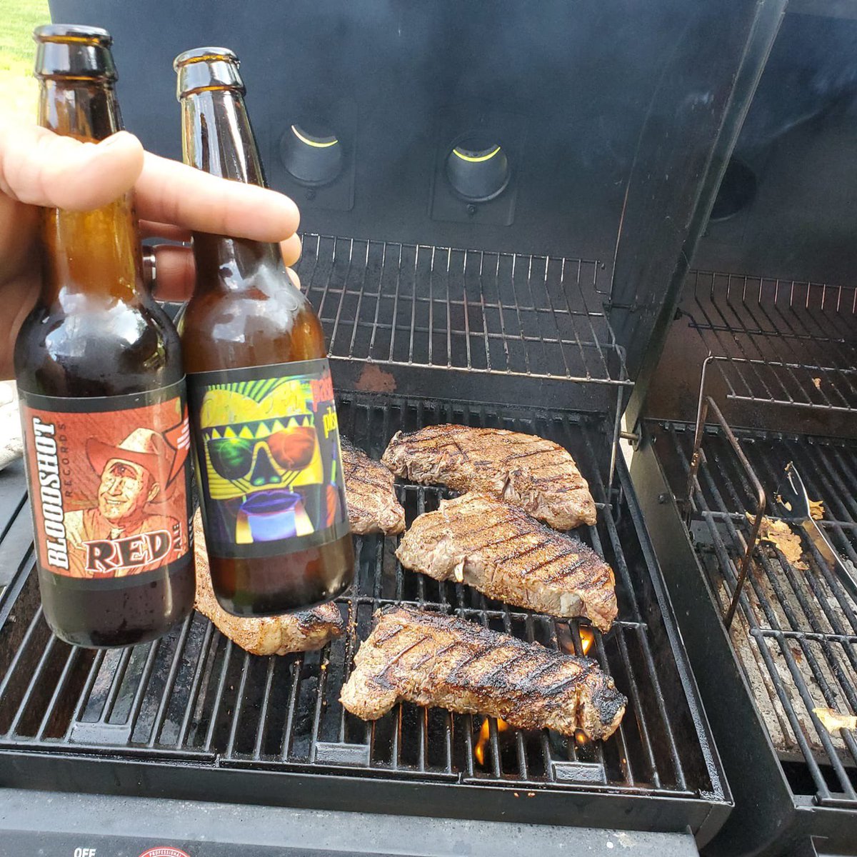 How are you celebrating this beautiful weather? #beerofthemonth A pale amber color beautifully poured with a pleasant and refreshing feeling in the mouth. Paschke Polish Style Pilsner is reminiscent of some of the great Baltic-style beers.

edpaschkeartcenter.org