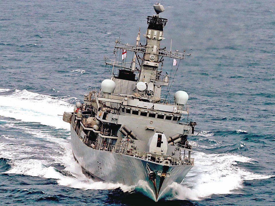 #OnThisDay 1996 the 13th @RoyalNavy Type 23 Frigate, @HMSSutherland was launched with a bottle of #Macallan Whisky in Scotstoun. She is the last Type 23 with Sea Wolf and enters refit later this year @HMNBDevonport where she will be upgraded to Sea Ceptor missiles. #FightingClan