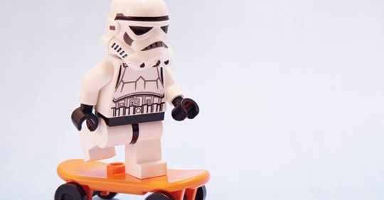 Tiendeo_Chile's tweet photo. Jugar con Lego permitirá a tus hijos estimular su capacidad de atención y de concentración mientras se divierten. ¡Dales momentos de diversión y aprendizaje! #Tiendeo 😉👌 https://t.co/RZGjEIRBbB https://t.co/B48DgASCM3