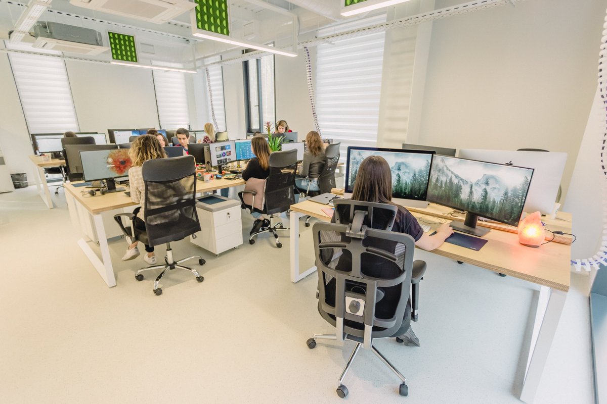 renderforestcom's tweet photo. One more pic from the creative working process at #Renderforest. π
#RenderforestTeam https://t.co/IpRMgwP9KJ