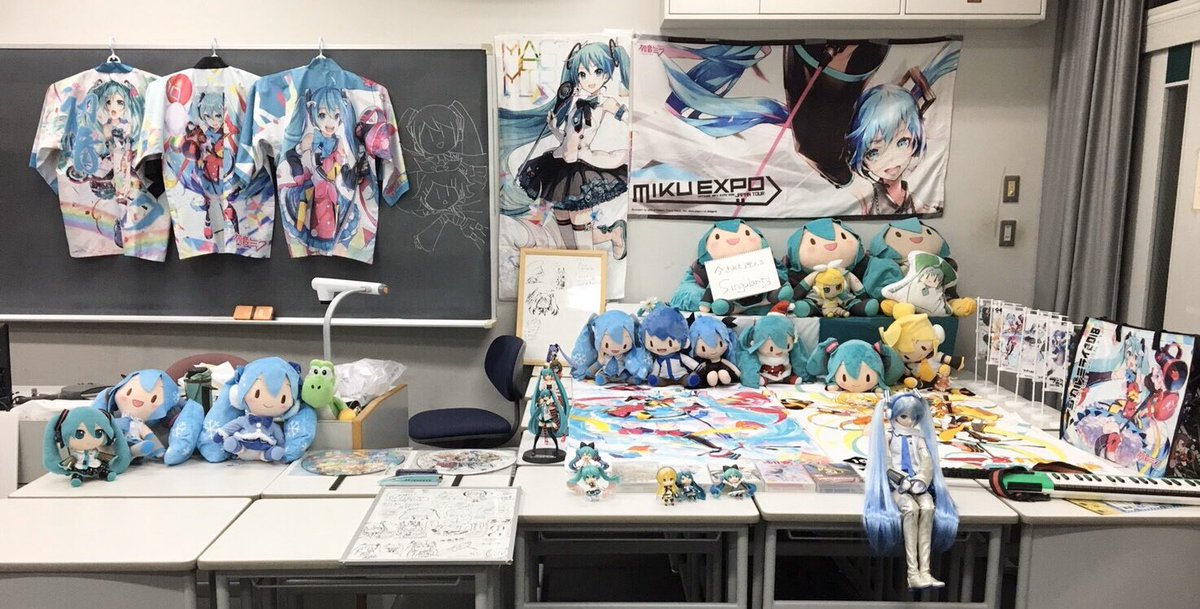 ocu_39's tweet photo. 春から市大生のそこのあなた！！！
ボカロが大好きなあなた！！！

市大ボカロ部においでよ。
限界オタクたちが君を待っているよ。
きっとマジカルなミライが待ってるから。

#春から市大
#春からボカロ部
#大阪市立大学
#春からも限界オタク https://t.co/2inFwSBx44