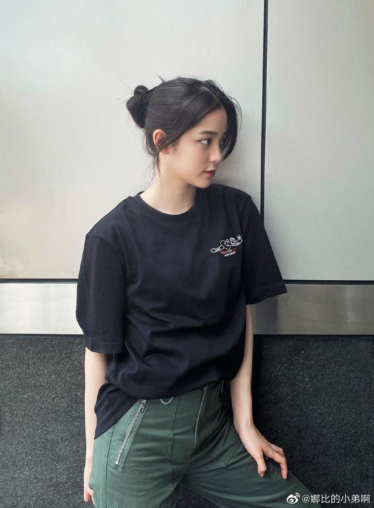 LareinaVietnam's tweet photo. Nana sefile
#ouyangnana
#sefile https://t.co/kv5xG8gFF2