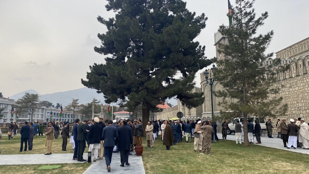 tamanaashna's tweet photo. People are greeting to each other and waiting for big day #Afghanistan
#AFGPresInauguration2020 #Ghani2025 #StateBuilder https://t.co/dftFIYLnNa