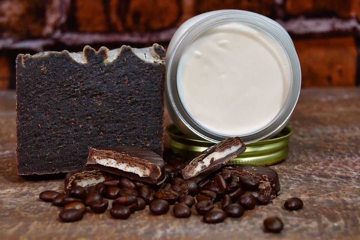 earth2munchkin's tweet photo. #brokencauldronsoap #smallbusiness #magicalaf #geeksoap #geek #dungeonsanddragons #natural #allnaturalsoap #coldpresssoap #lotion
https://t.co/Ux85jTdYfF https://t.co/mamouuRS7j