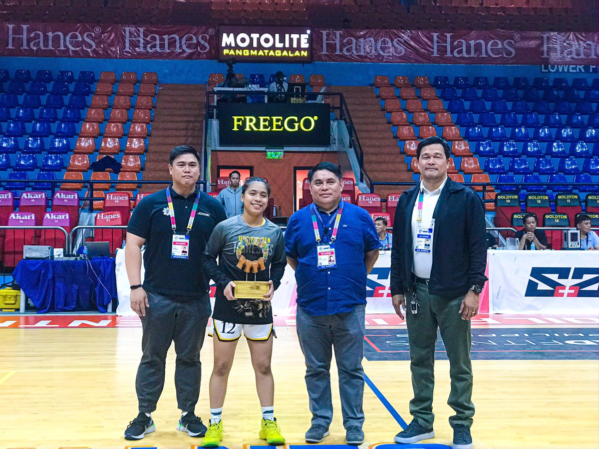 ustigertv's tweet photo. History was made today! 🏀

Congratulations to Erika Danganan (@erika_danganan) and Brigette Santos (@ETTEGIRBSantos) for being part of the first ever Mythical 5 Selection of the UAAP Girl’s Basketball Tournament! 

#TigerTakeover
#USTForMore
#GoUSTE https://t.co/PJUYa2x8T5
