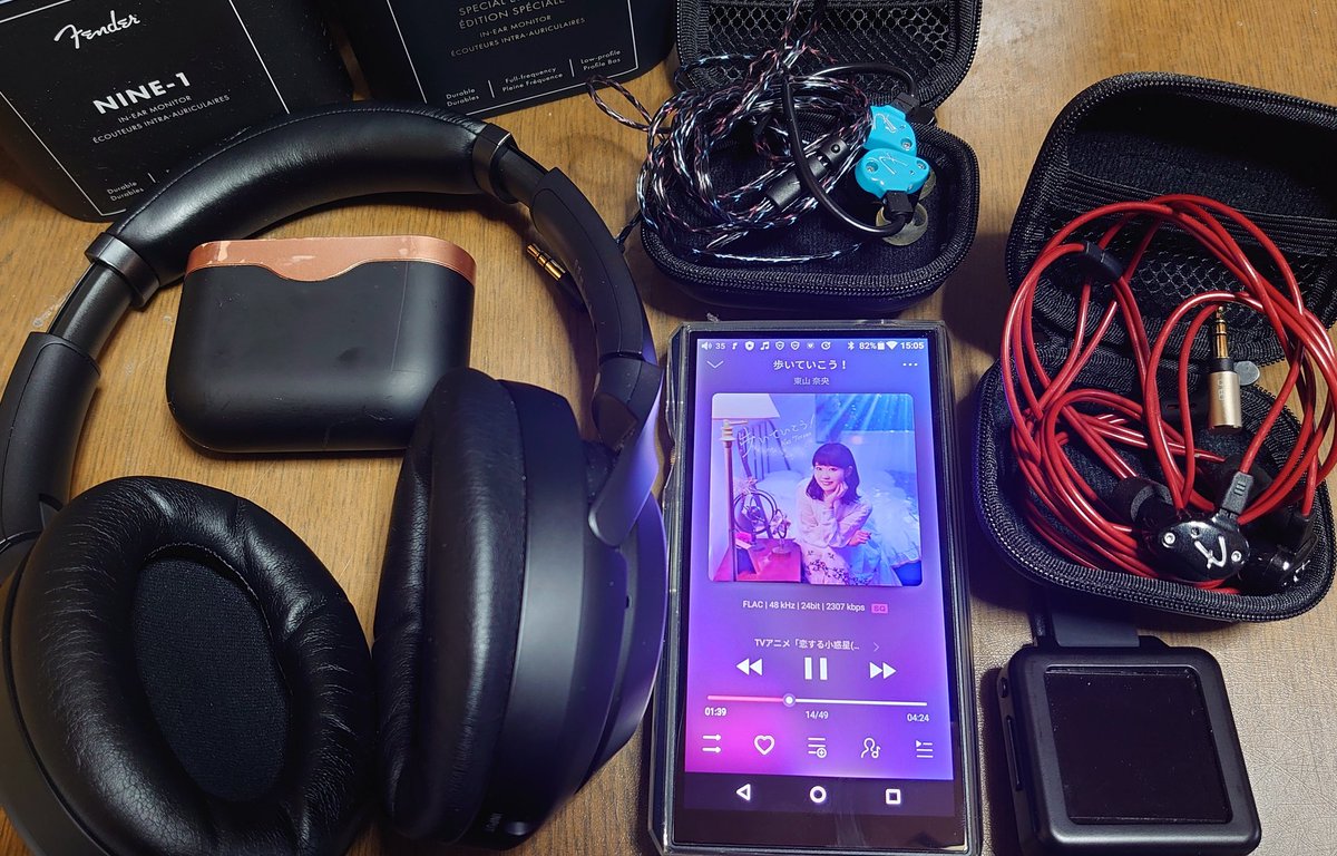unaokun's tweet photo. い、いや僕は、最初はただ単に推しの声を少しだけでもより良い音質で聴きたかっただけなんや…(^_^;)
でもこの組み合わせで、ハイレゾ版を聴くと、臨場感とか音の解像度とかが段違いで凄く良いのです(//∇//)
#fiioM11(容量計1TB)
#fiioM5
#NINE1(リケーブル済)
#NINE2
#WF1000XM3
#WH1000XM3 https://t.co/FoJbAqzVGF