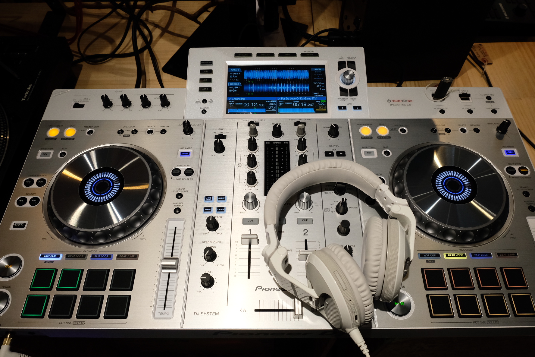 Leben By Otairecord かっこいい とは便利な言葉ですが ホワイトカラーの組み合わせはやっぱりカッコイイし 時にカワイイ Pioneer Dj Xdj Rx2のホワイトカラーは台数限定となってますので 今のうちにぜひ実物見ていただき Leben By Otairecord かっこいい とは便利な言葉ですが ホワイトカラーの組み合わせはやっぱりカッコイイし 時にカワイイ Pioneer Dj Xdj Rx2のホワイトカラーは台数限定となってますので 今のうちにぜひ実物見ていただき
