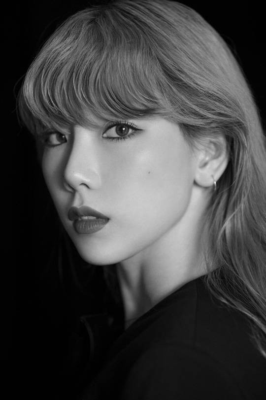 🔴 SM Entertainment ประกาศเลื่อนกำหนดการปล่อยเพลง 'Happy' และ MV ของ #แทยอน ออกไป เนื่องจากคุณพ่อของแทยอนเสียชีวิตจากอาการหัวใจวาย ซึ่งตรงกับวันเกิดของแทยอน โดยพิธีศพจะจัดแบบเป็นส่วนตัว ขอแสดงความเสียใจกับการจากไปในครั้งนี้

#TAEYEON