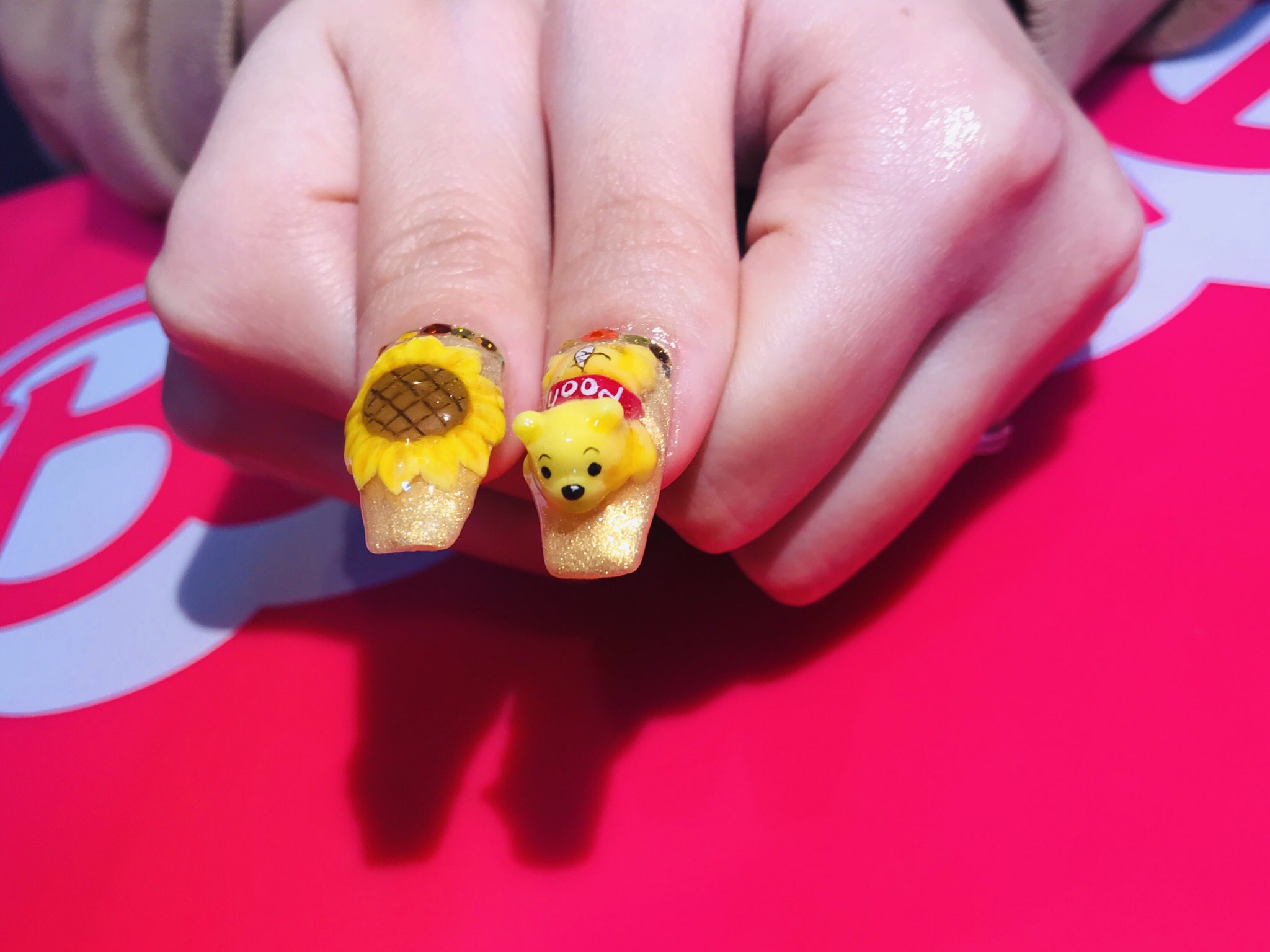 Ayane 本日お客様ネイル プーさんネイル ᐧ 寝そべりプーさんがポイント 3dパーツも作成して乗せました ハニー感満載のネイル 喜んで頂けて嬉しいです ありがとうございます ディズニーネイル キャラクターネイル Ayane 本日お客様ネイル プーさんネイル ᐧ 寝そべりプーさんがポイント 3dパーツも作成して乗せました ハニー感満載のネイル 喜んで頂けて嬉しいです ありがとうございます ディズニーネイル キャラクターネイル