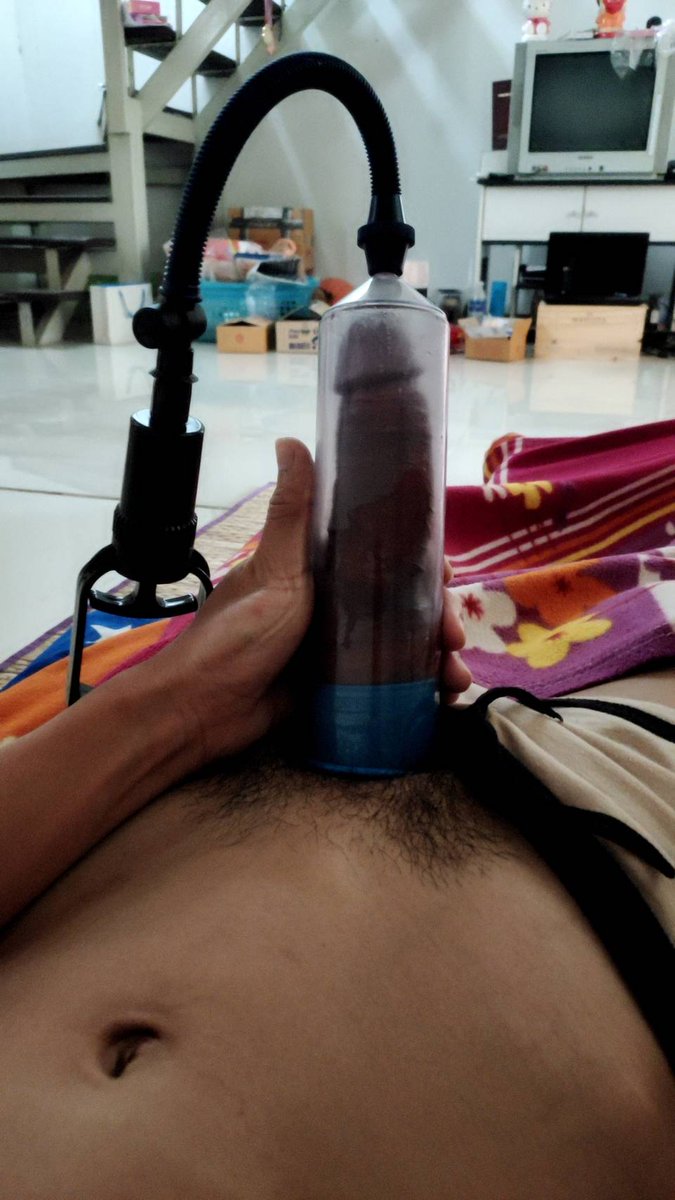 Sextoy76515928's tweet photo. กระบอกปั้มควยชุดล่ะ800บาทเก็บเงินปลายทางครับสนใจทักมาครับ https://t.co/eOLs3boavA