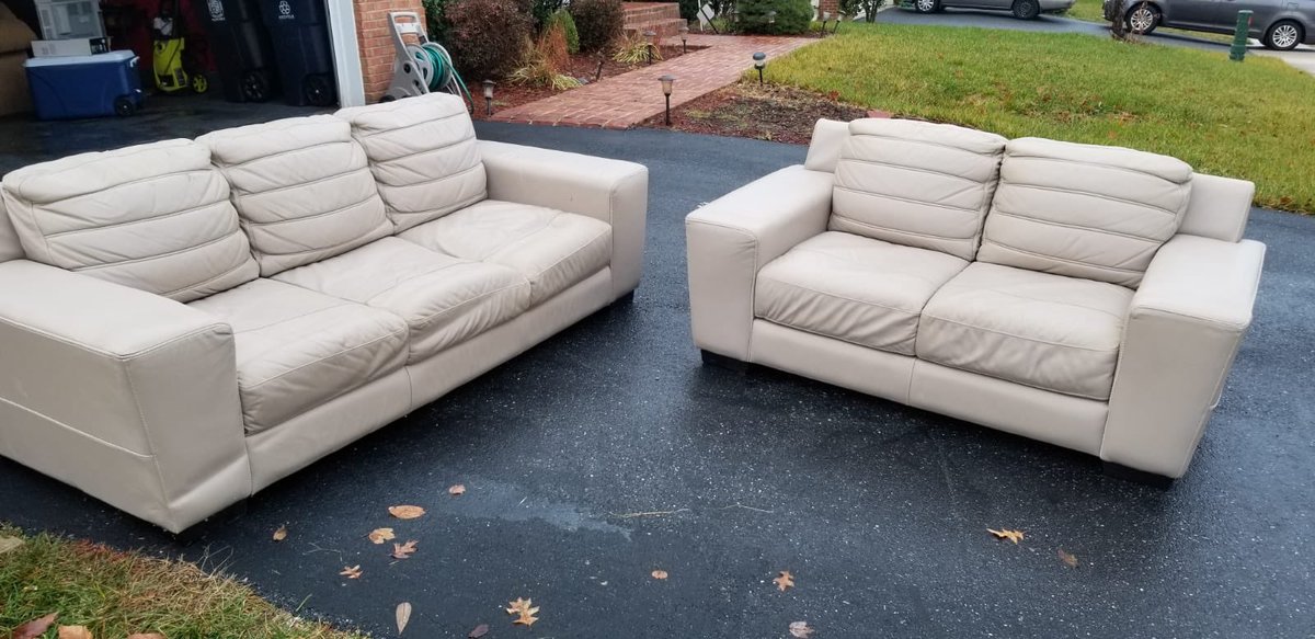 nyaluma_r's tweet photo. Goodmorning Guys, I sell fairly used leather chairs from America. Very good quality. Please retweet and retweet and retweet. My customer might be on your timeline. https://t.co/4ygj9V5Ppf