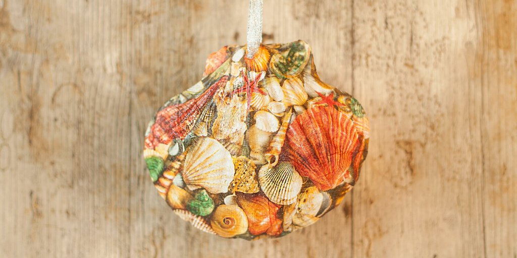 Nettiesshells's tweet photo. One of my most popular shells and its easy to see why.Shells on Shells. Now available on my website https://t.co/gd20wDrFfA or in my Etsy Store
#shellart #handmade #shelldecor https://t.co/5lcr45YP4Q