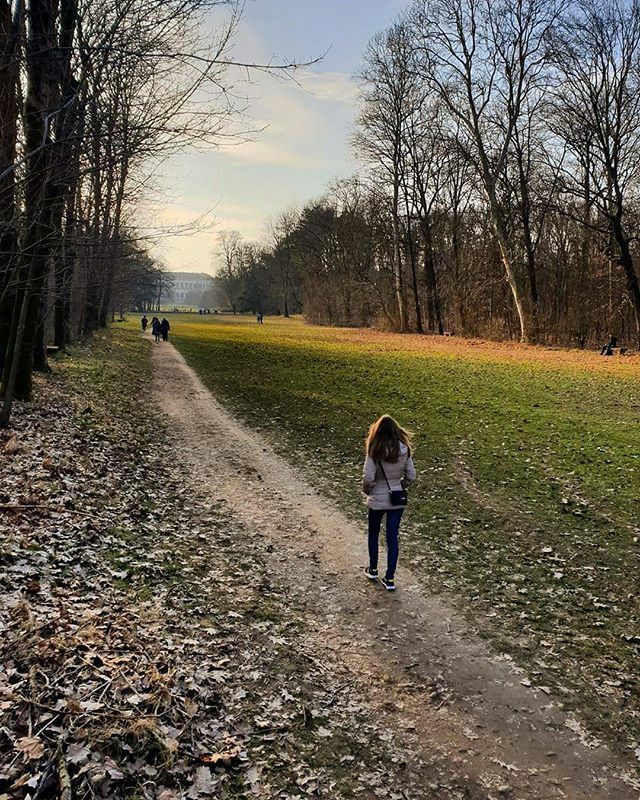 @sara_pirovano91 #parco #nature #landscape #tree #people #park #walk #day #landscape_lover #naturelove #naturewalk #naturephoto #nature_prefection #naturelover #landscapelovers  #nature_shooters #sky #sunrise #villarealemonza #monzabrianza #picoftheday #… ift.tt/39AZ4dZ