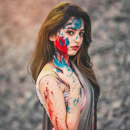 RuchiiFB's tweet photo. 👇👇👇👇👇👇
#NewProfilePic 

होली के दिन बच के 
रहना लड़कियों
??? 
👇
👇
गालों पे रंग लगाने के बहाने 
कोई तुम्हारी
??? 
👇
👇
मांग ना भर जाये !!
😂😂😂😂😂 https://t.co/AhwcW1u1JS