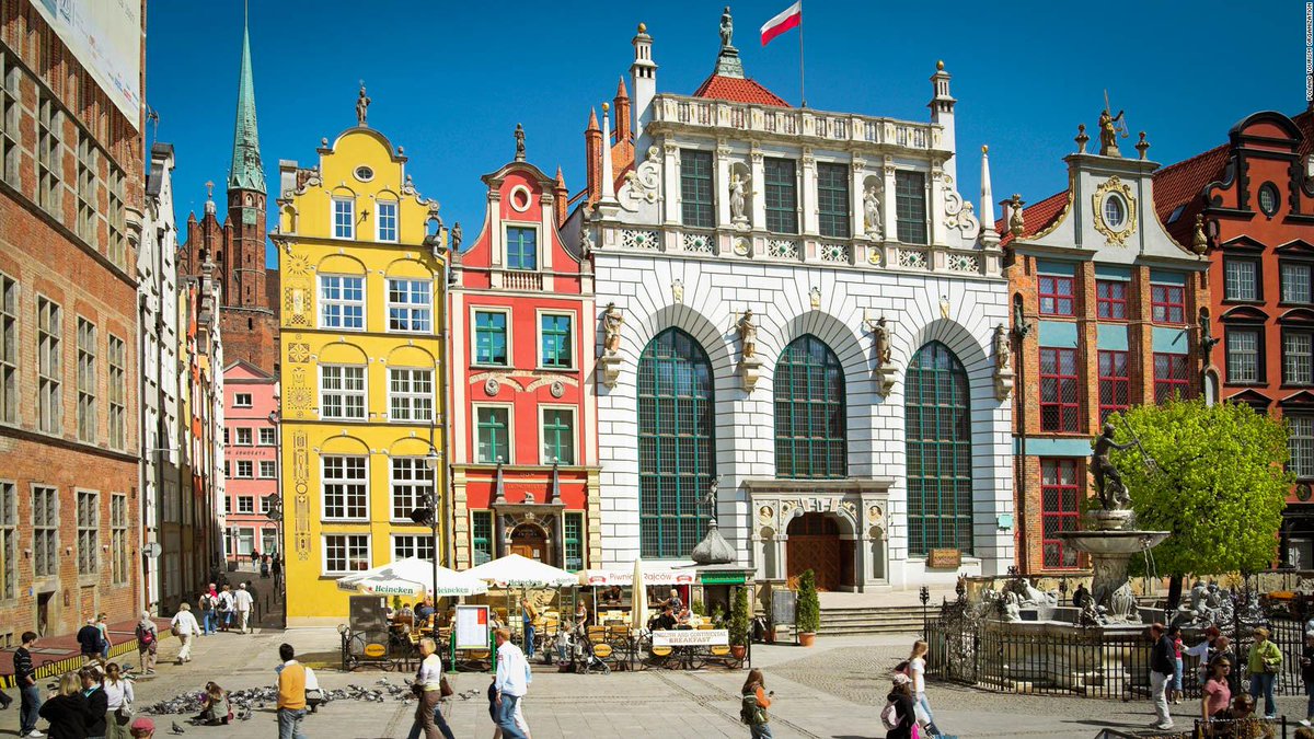 Polonya'nın rengarenk mimarisi mutlaka görülmeli. 😍