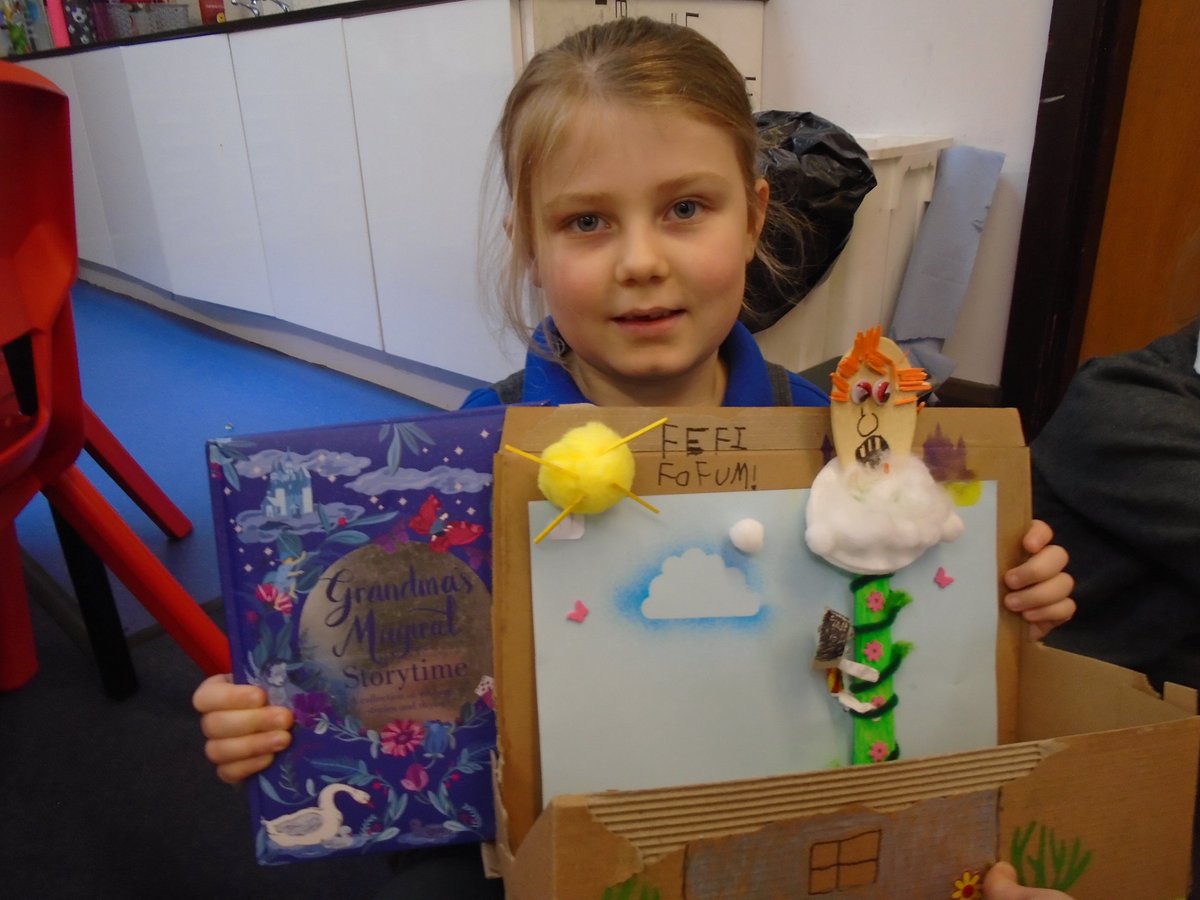 OWPScaterpillar's tweet photo. It was such a joy to come in this morning and see all the Caterpillars beautiful #WorldBookDay creations. Well done Caterpillars! https://t.co/WnBrK1sGi6