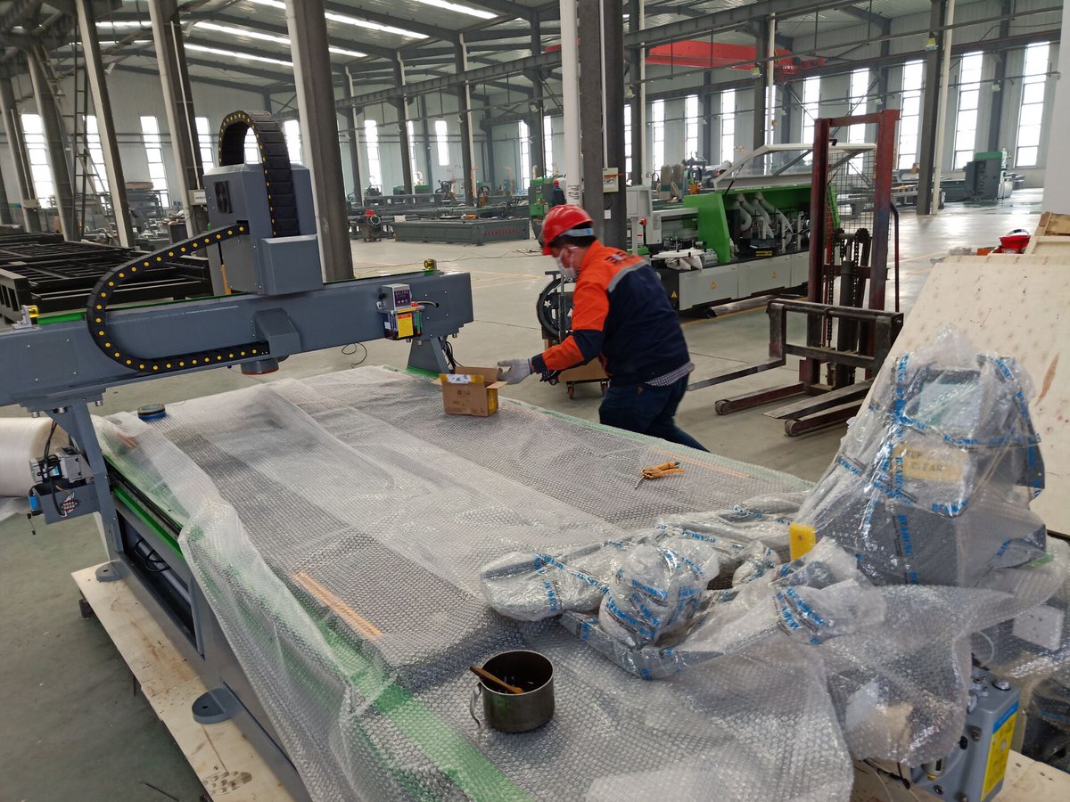 LBcamcnc's tweet image. All is be normal after corona virus , today shipping to Algeria 
#bcamcnc #cncrouter #cncwoodrouter #cncroutermachine #bcamuk #bcamchina #bcamgrrmany #bcamUAE