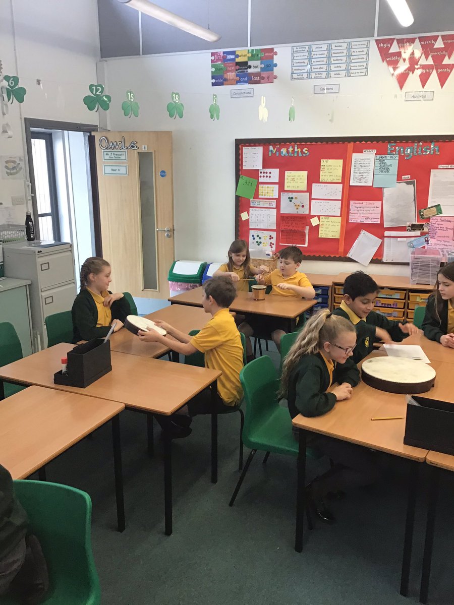 owlsMPS's tweet photo. Year 4 Owl Class investigating pitch in Science. https://t.co/O8tt9qSBuG