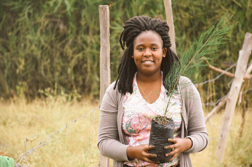 zerohourkenya's tweet photo. Yesterday was #InternationalWomensDay 

We recognise &amp; appreciate amazing african women who continue to fight for #ClimateJustice to save our planet

1 Our operations co-ordinator @PatriciaWachir3 
2. Patriciah Kombo @patriciakombo 
3. Liz wathuti @lizwathuti 
4. @vanessa_vash 💚 https://t.co/HryTaSvC6h
