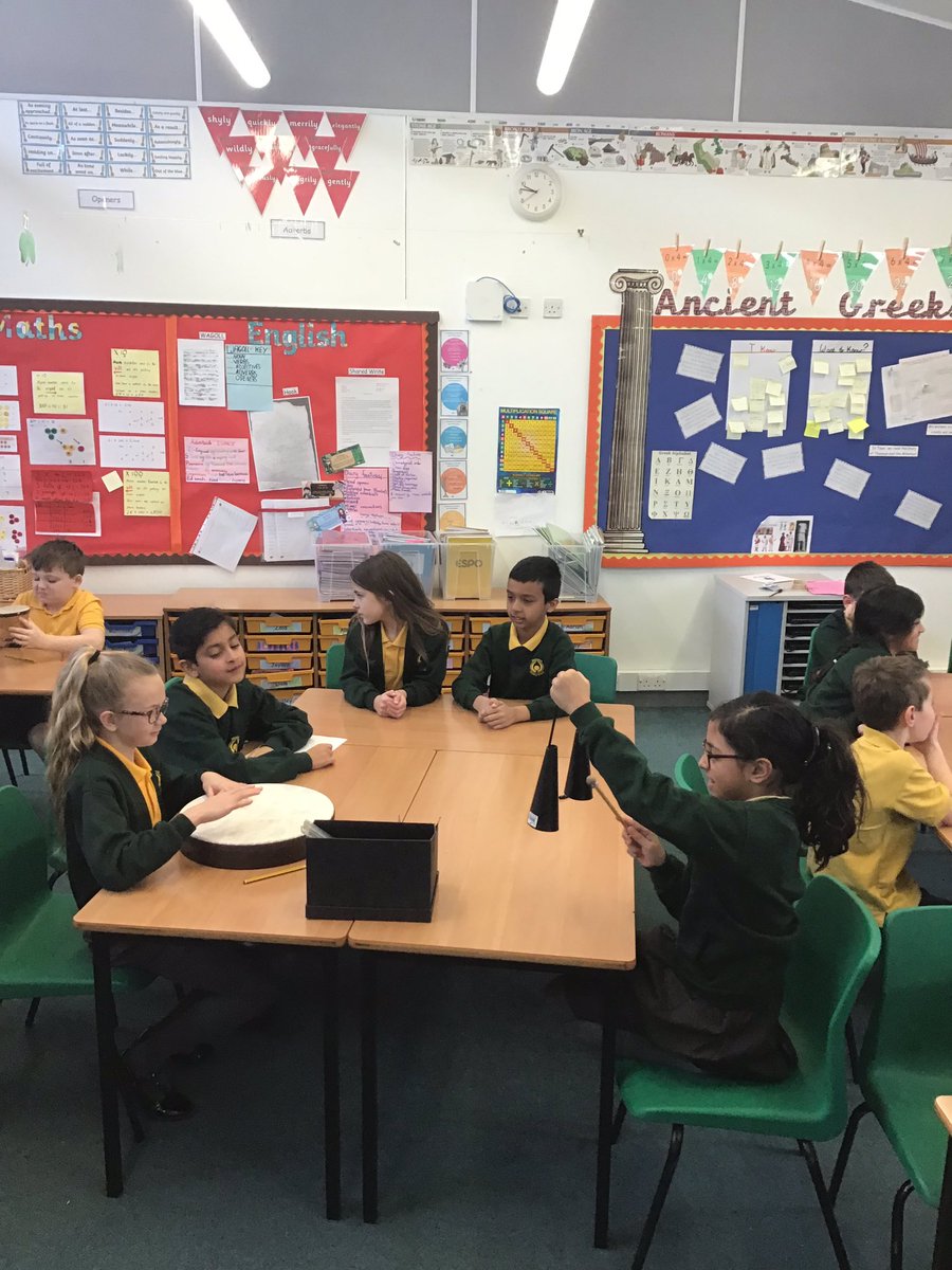 owlsMPS's tweet photo. Year 4 Owl Class investigating pitch in Science. https://t.co/O4wrbFS4lj