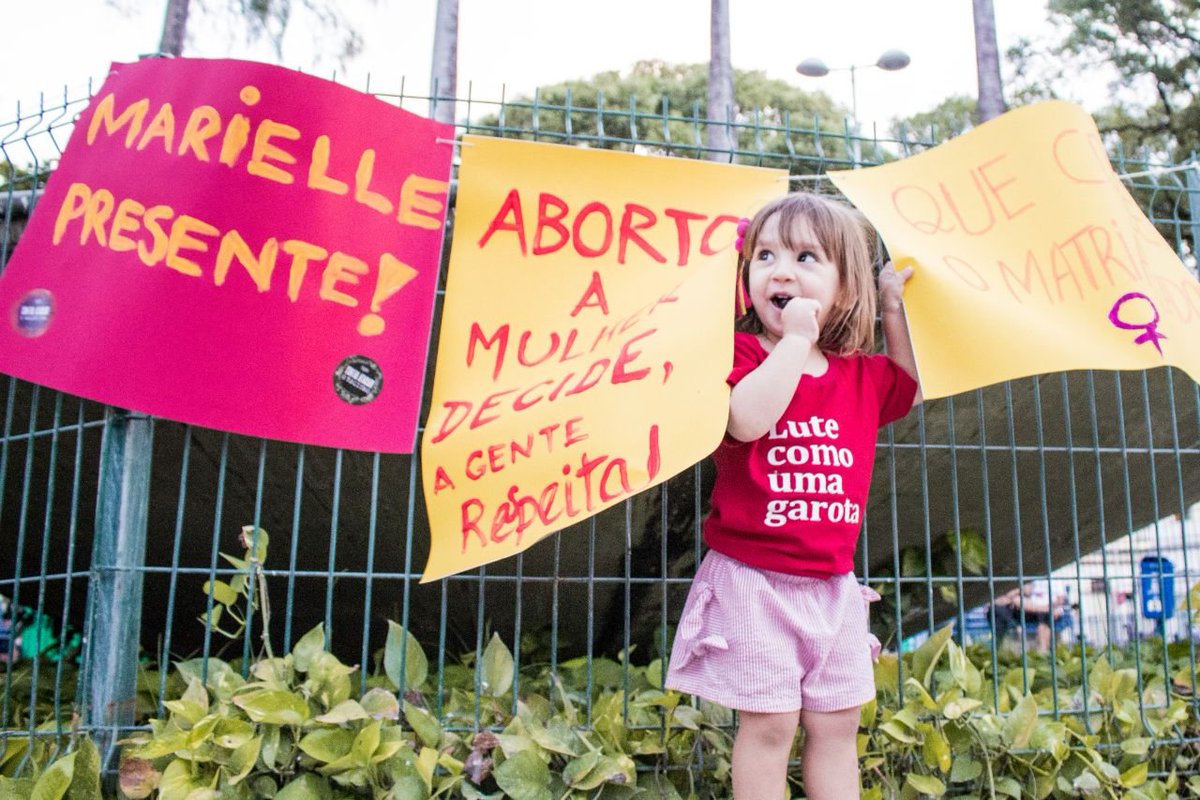 UJSBRASIL's tweet image. Feminismo se faz desde cedo. #8M no Recife foi lindo demais. Viva a luta das mulheres! #lutecomoumagarota #feminismo #girlpower
Foto @caldaspedr