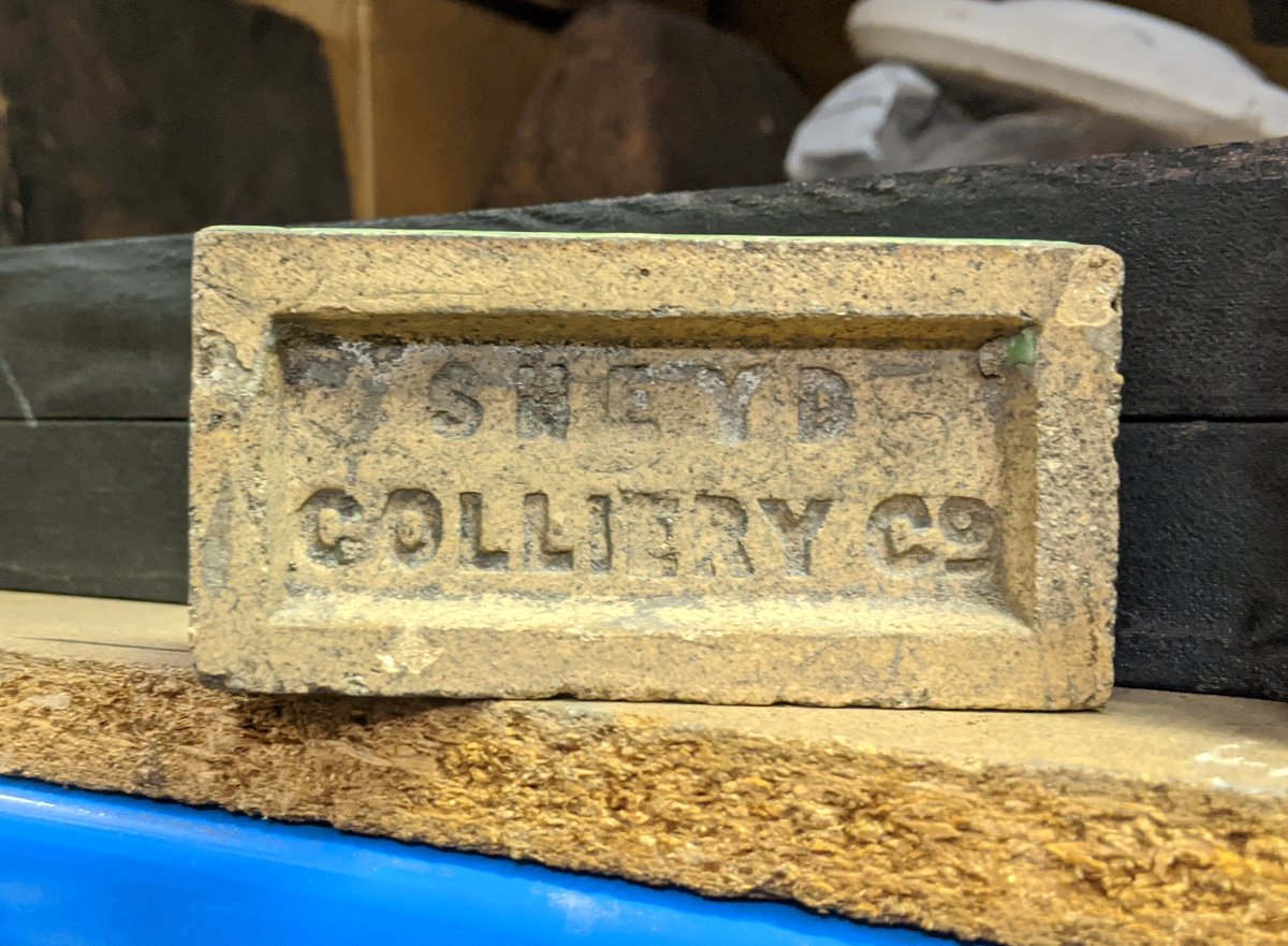 PMAGCollections's tweet photo. Small, green-glazed brick found near Holden Lane, Smallthorne. Thought to have been part of the bath house at Sneyd Colliery and produced in Burslem.

@PeterReavill @CrapFinds @pezzco

#brickoftheweek #brickwednesday #museums #stokeontrent #staffordshire https://t.co/m3UzPxi7zr