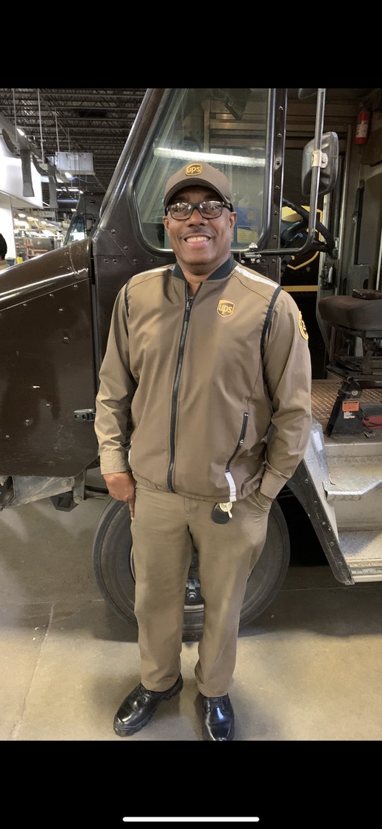 COH Driver Marshall Wooden recognized for customer retention. He was able to retain a valued customer. They said it was not only the outstanding service Marshall provided, but the relationship they have developed. Thank you for what you do everyday Marshall.