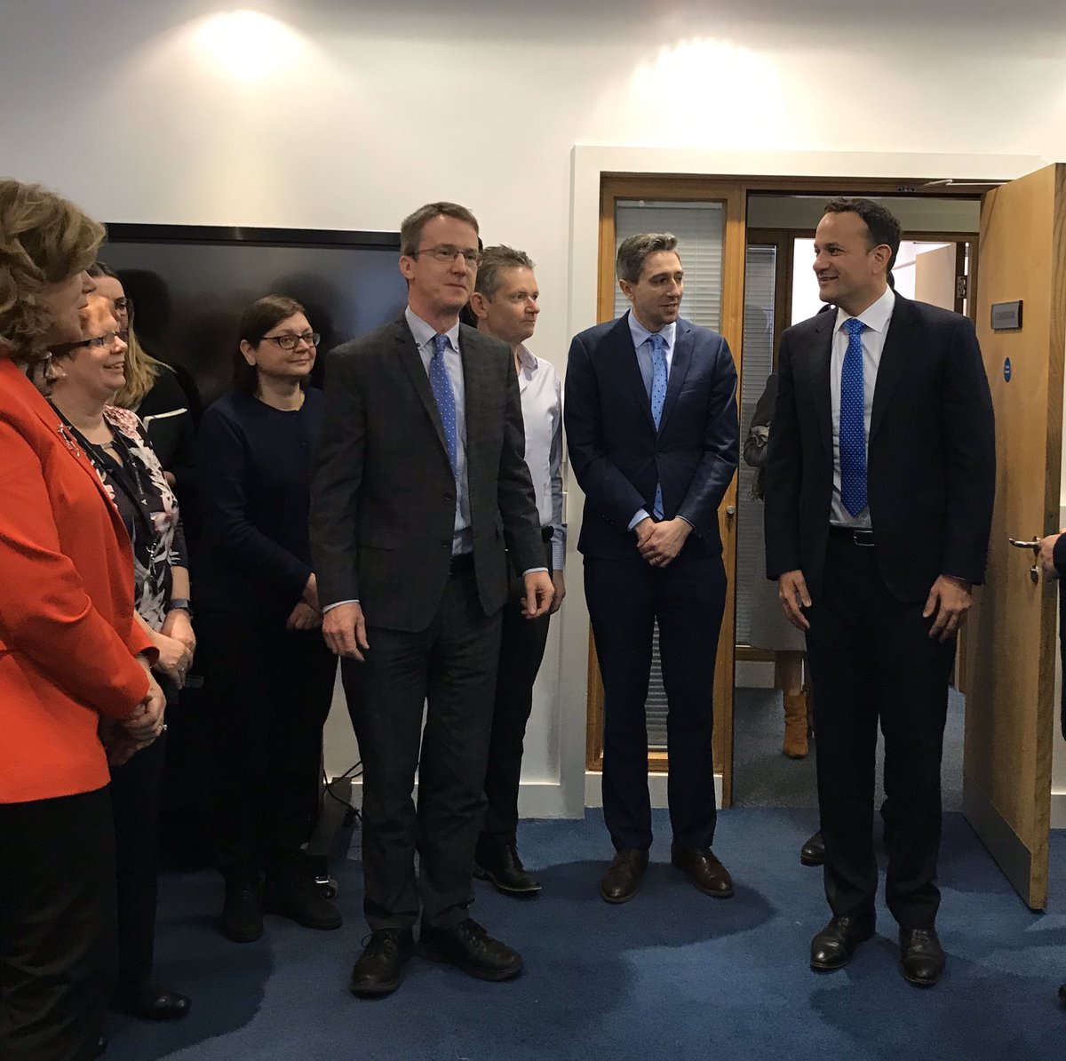 hpscireland's tweet photo. The Taoiseach and the Minister of Health visited HPSC this morning to meet with HPSC Interim Director, Dr John Cuddihy, and staff to discuss the COVID-19 outbreak and response. https://t.co/9HMDkSaXrQ