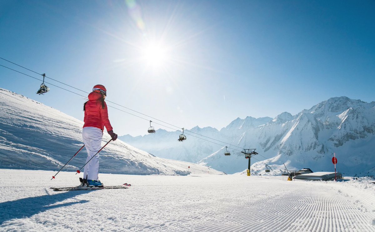 TeleSkiSnow's tweet photo. Italian ski season ended early as resorts shut to prevent coronavirus spread, including #AostaValley
and #DolomitiSuperSki

https://t.co/UOLOLBr1wP https://t.co/ZGkob826Tk