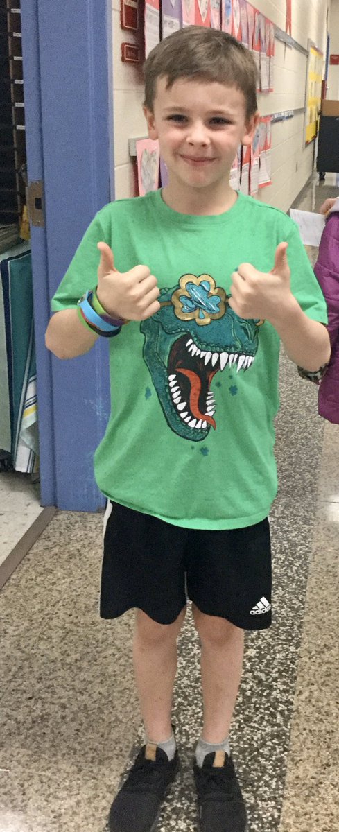 ashland_tablet's tweet photo. Today we are feeling excited for the warm weather. Enjoy outdoor recess falcons. #ashlandsoar https://t.co/wXhdC90ZG3