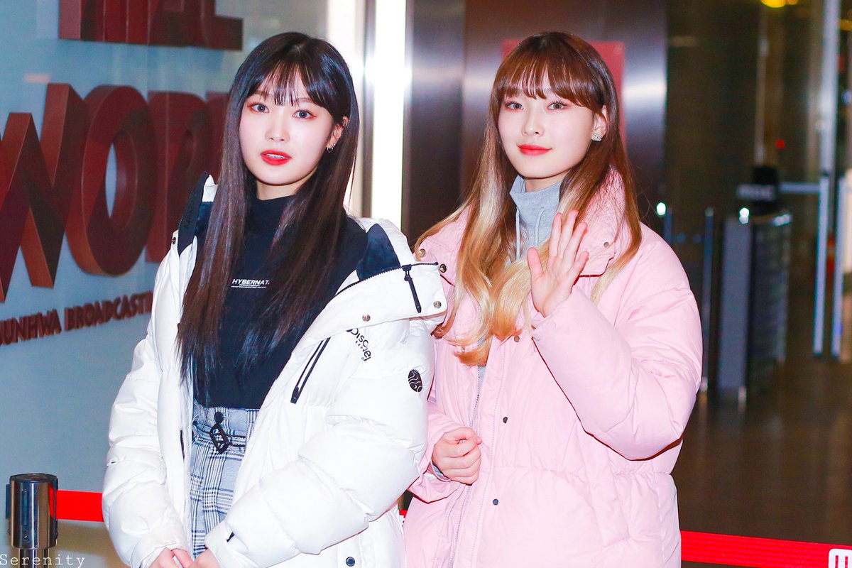 Serenity_000809's tweet photo. 200302 아돌라 퇴근 HQ

빛나는 메보즈 🌟🌟

#드림노트 #라라 #미소 #DreamNote #lara #Miso #ドリームノート #ララ #ミソ https://t.co/8TW9Qu8t4z