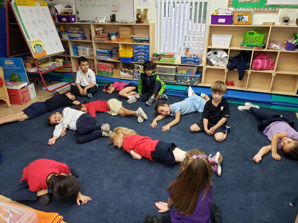 This is what morning meeting looks like the morning after daylight saving time 🙄 #gslearning