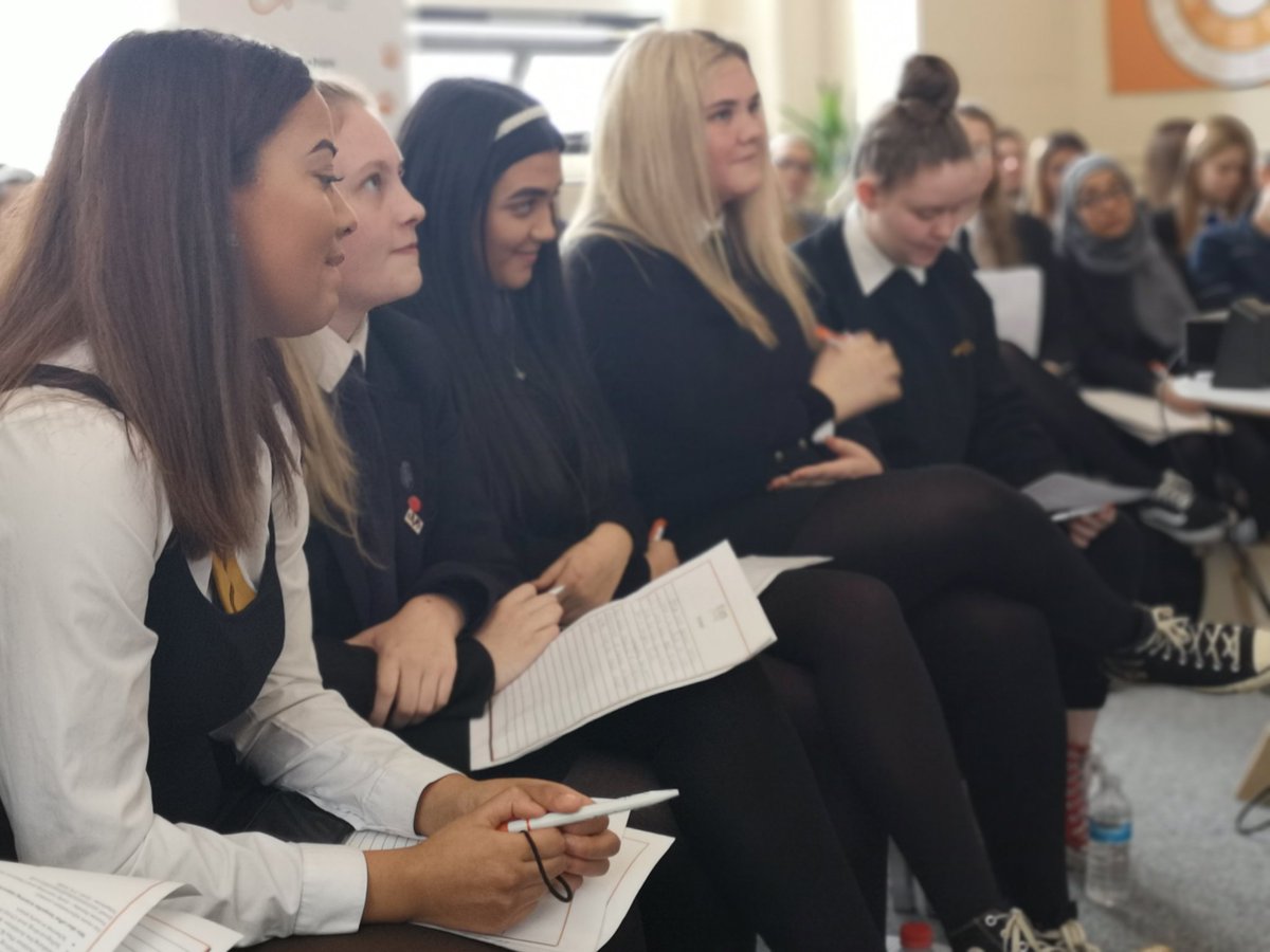BellahoustonAc's tweet photo. Great day attending @TIGERS_UK Early Years #ScotAppWeek20 event with @suzannezeedyk #FoundationApprenticeship #TalentWithoutLimits #WeMatter #becurious https://t.co/w0iToFZFR2