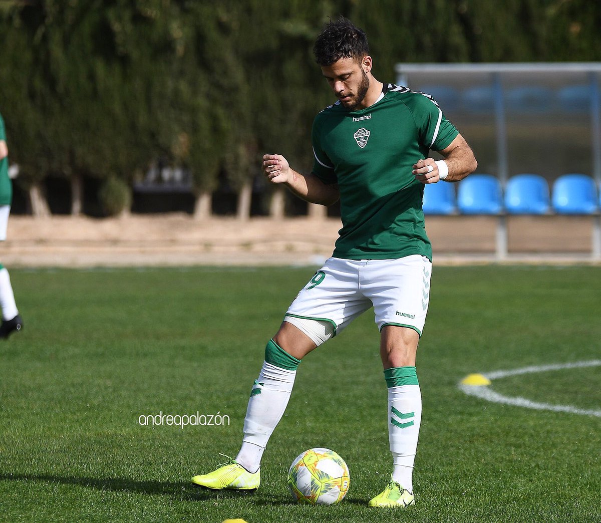 rubengar5's tweet photo. Si algo tengo claro es que en las malas, siempre MÁS! Ya nos toca disfrutar de esto. ➕✅👊🏽 #lifestyle #ilovethisgame #equipoC #futbol https://t.co/CuINSnneOC