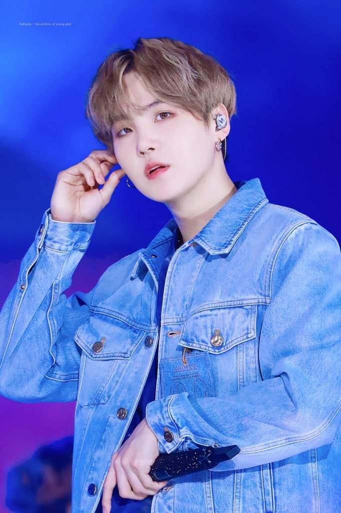 Myar99508360's tweet photo. Happy birthday Suga!!! 💜💜💜 https://t.co/9SdZkklY6x