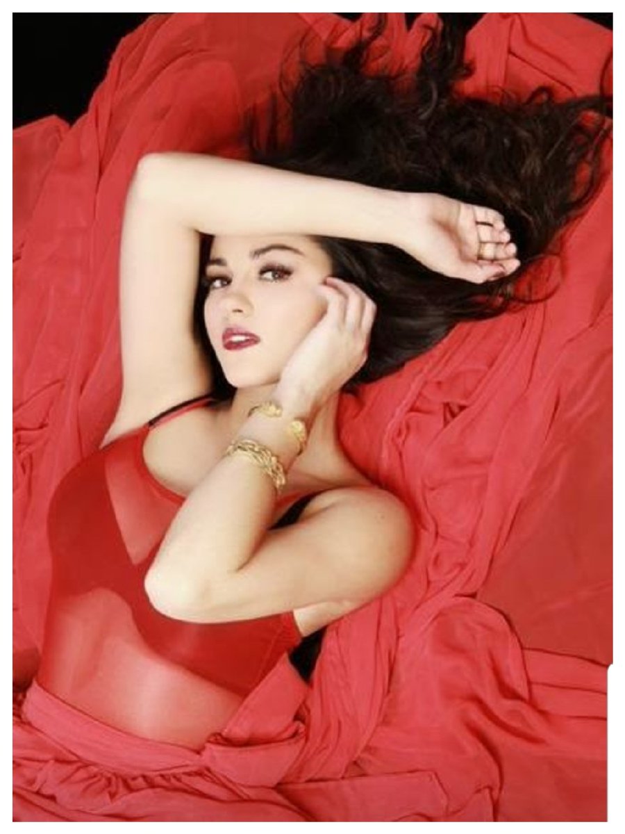 beaNbroNa's tweet photo. Día 9 #DesafioDeAniversario #Felizcumpleañosmaiteperroni @marii_182 https://t.co/rnuPfbMvkC
