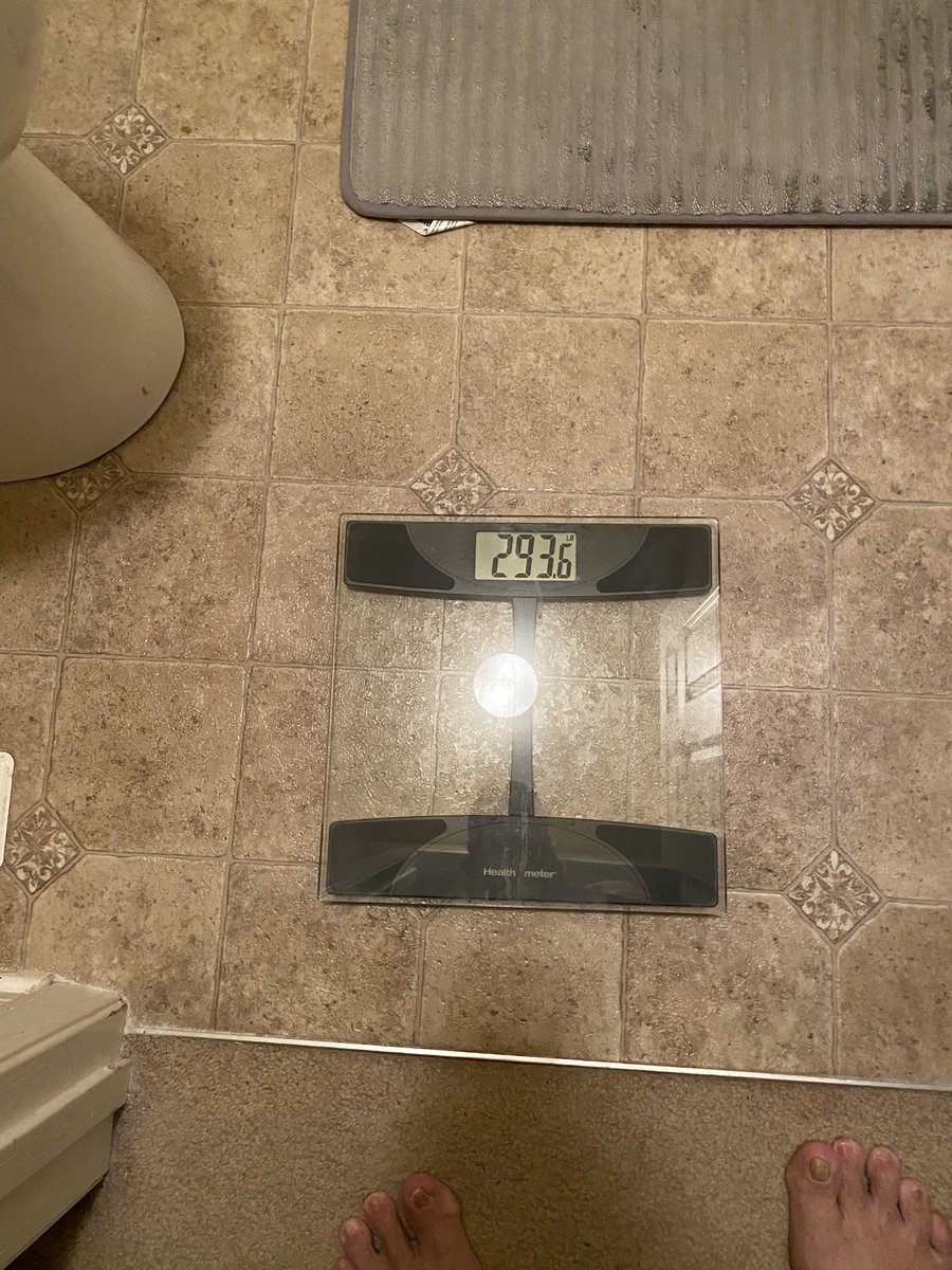 DJKDuBOmaha's tweet photo. So the word is losing 1-2lbs a week is a good rate! Loss 2 this week but remembering that adding regular food doesnt mean u cant still have GOALS! 270 here I come! #MAR09 #WEIGHinTIME #EXCUSESorRESULTS #1dayATaTIME #BLOGGER #PUMPupMONDAY #inspireDAILY #LIFESTYLE #trustTHEprocess https://t.co/l8SKtV8K3e
