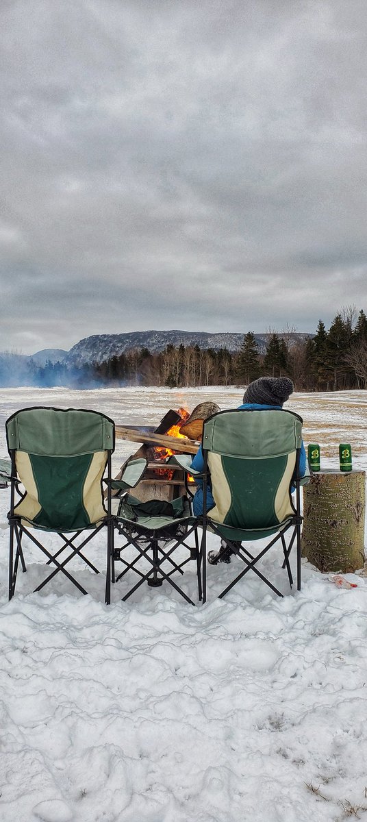 keepexploringCB's tweet photo. What is a Funday Sunday on Cape Breton Island? It starts with a walk on the beach, moving onto a bonfire & a beer, sunset and finishing it off with a full moon over the mountains #sundayfun #beach #bonfire #beer #sunset #fullmoon #explorecbwinter #visitcapebretonisland https://t.co/jDKZR2UOTS
