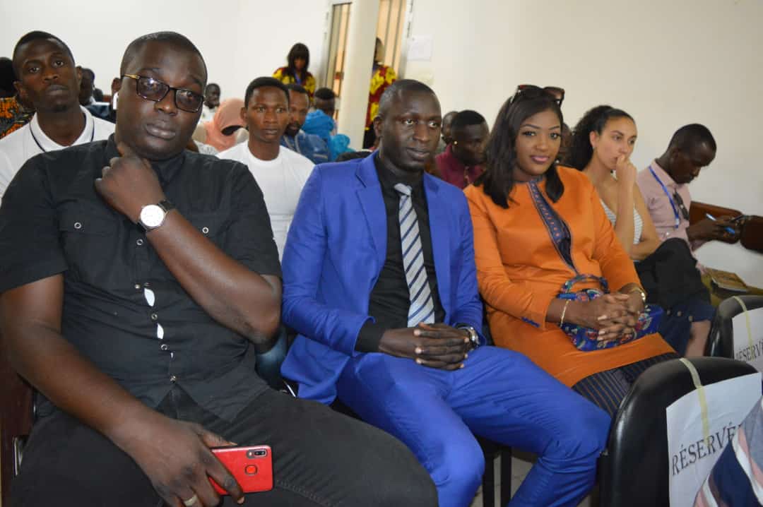 DjibaNancy's tweet photo. Une jeunesse qui écrit l'histoire vaut mieux une jeunesse qui la raconte❤😍😘
#Thionck_Essyl_we_come_from https://t.co/BgN95iY7Sa