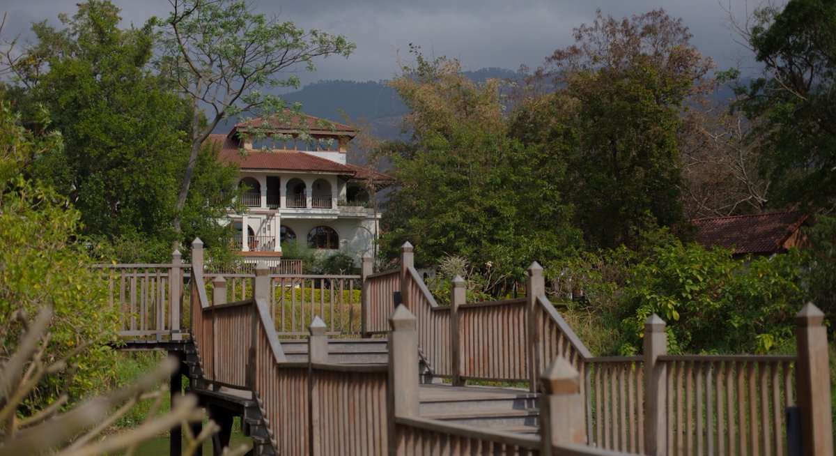 The sanctum is a place of inner peace, calm and serenity. Here on the shores of #InleLake we have found our sanctum. Have you found yours? #sanctuary #eastmeetswest #myanmar

☎ +959 252 818800-5 | 📧 reservation@sanctum-inle-resort.com | 🔗 sanctum-inle-resort.com