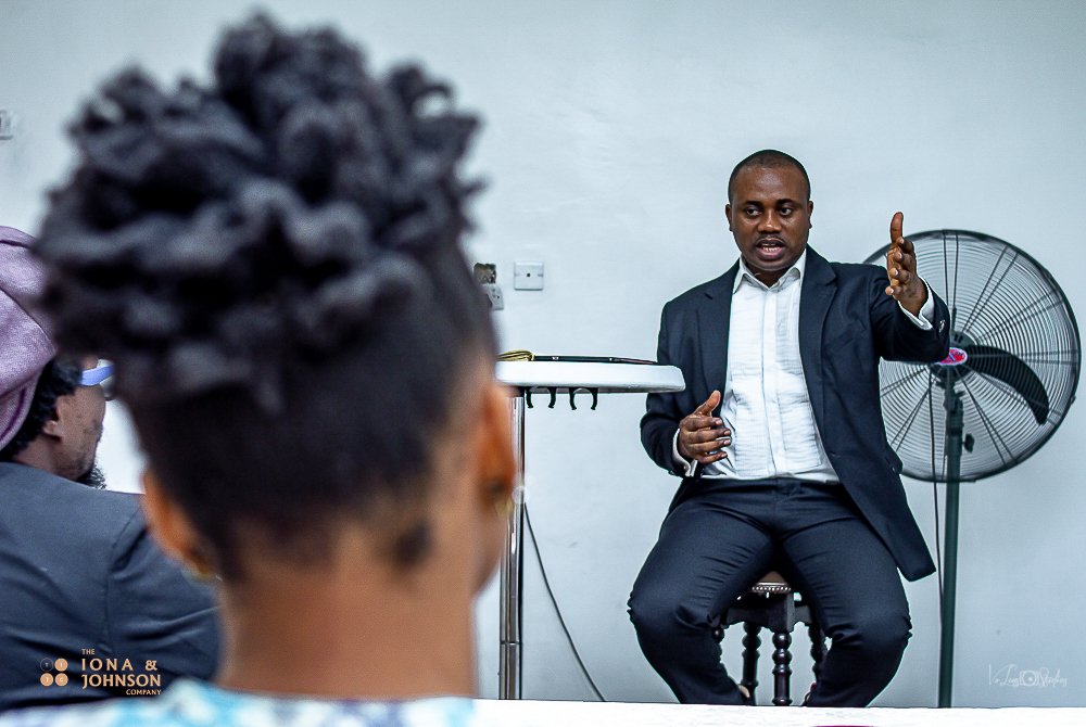 RevdUp_Ikenna's tweet photo. "Leaders instill in their people a hope for success and a belief in themselves. Positive leaders empower people to accomplish their goals."
-Unknown
#IonaJohnson
#Leadership
#RevdUpLeadershipEx https://t.co/Is9LvCKmhc