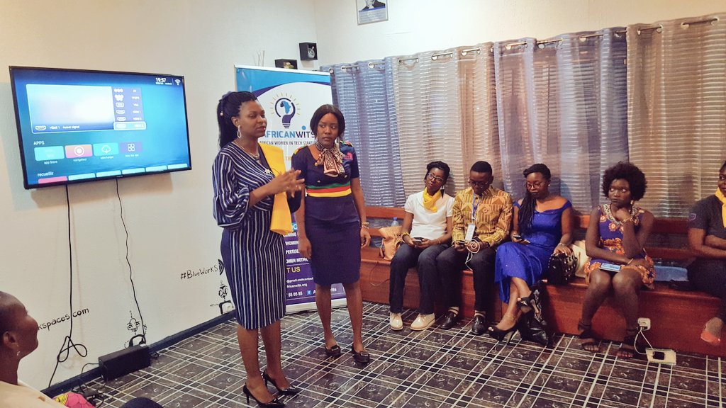 BlueWorkSpaces's tweet photo. Une  initiative à encourager de  @AfricanWITS qui Reconnaît la valeur de la #Femme dans les #Métiers du #Numérique et qui a voulu lui offrir une plateforme d'expression au travers de cette 2e Édition du #FestivalFemmeNumerique #FFNUM #Startups #Entrepreneurs 

#BlueWorkS https://t.co/oES0dy1rCX