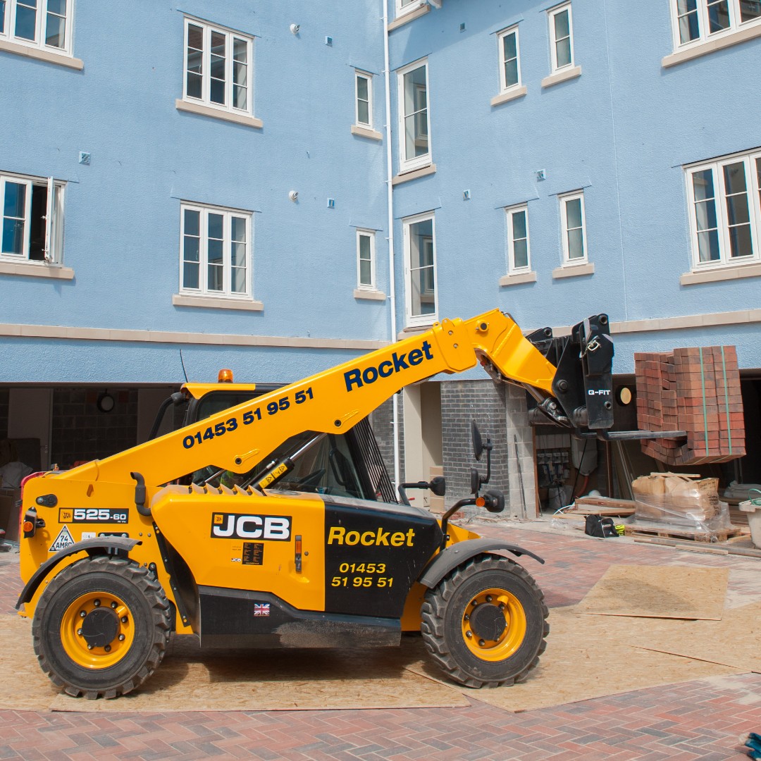 6m Telehandlers available for hire, telephone, 01453 51 95 51 for more information #rocketrentals #telehandler #jcb #planthire
