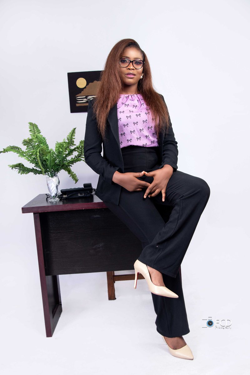 FcdStudios's tweet photo. AT FCD Studio we give the best professional shoots. 

How's your Monday coming along? As great as ours?

#professionalshoots #creativeshoot #olamide #WuhanVirus  #creativedirector #profession #business #marketing #officespace #photography #studiophoto #fcdphotos https://t.co/qMwTf28TEl