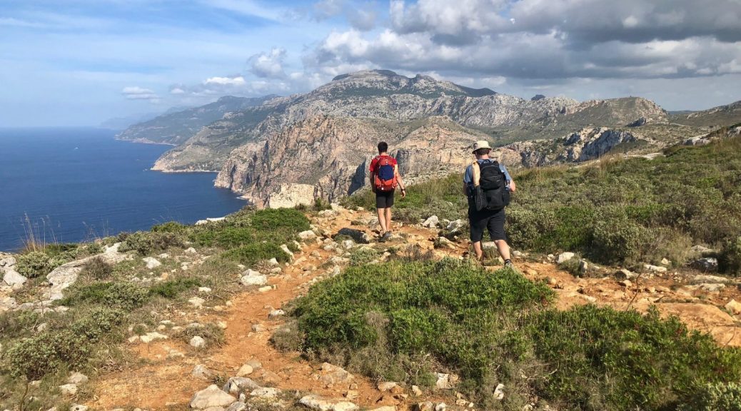 The best known and best preserved hiking route in Mallorca is the 'pedra en sec' route. It is well signposted and extends over 90 kilometers through the mountains of the Serra de Tramuntana. Enjoy Mallorca in winter! 

#hike #Mallorca #HotelCoronado
