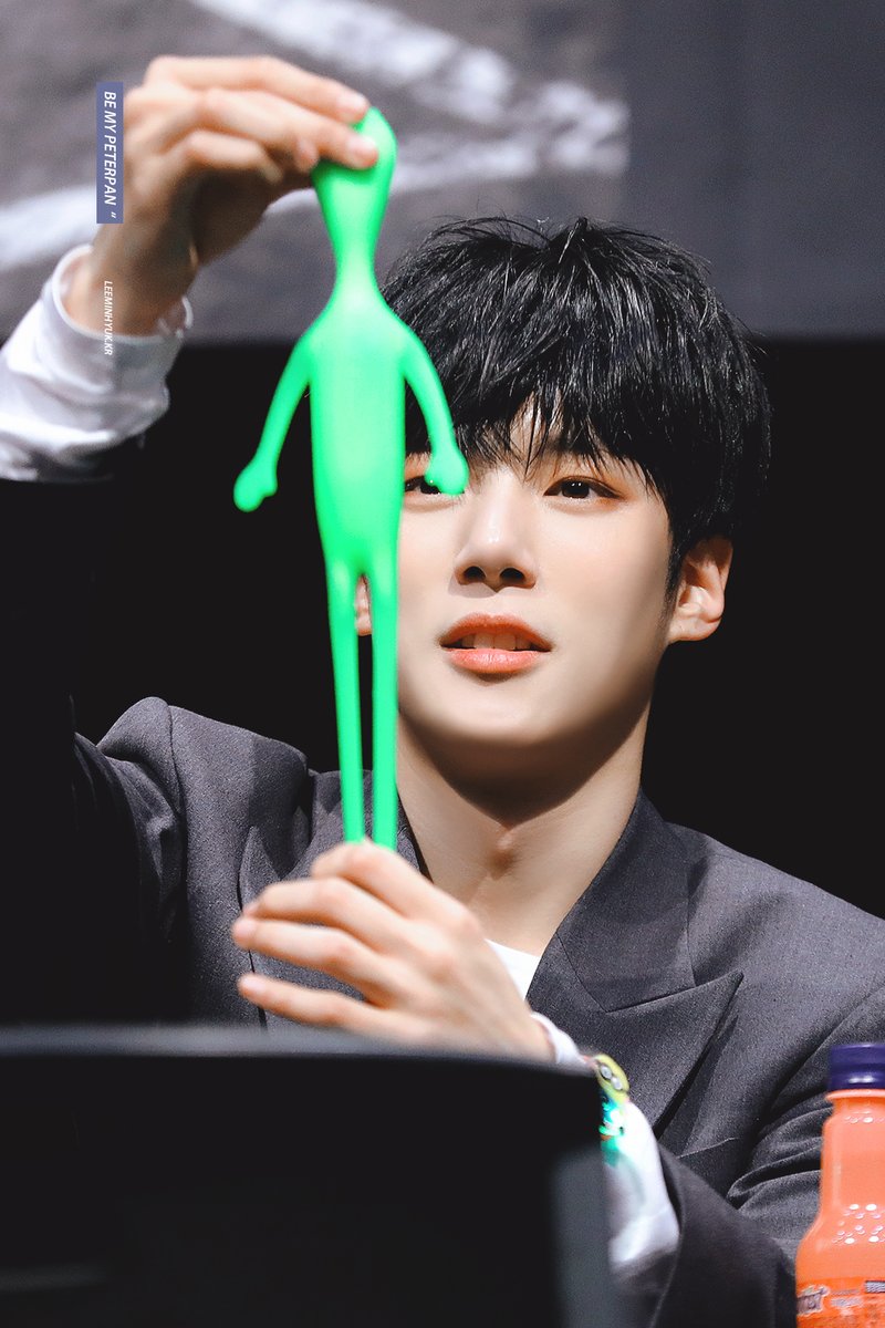 leeminhyukkr's tweet photo. [#민혁] 171202 요청하셨던 고화질 ,,,
1. 형원이 - 2. 기현이 - 3. 원호,,, 🤦‍♀️🤦‍♀️🤦‍♀️

#MONSTA_X #몬스타엑스 #MINHYUK #민혁 @OfficialMonstaX https://t.co/rtxe7gtLJb